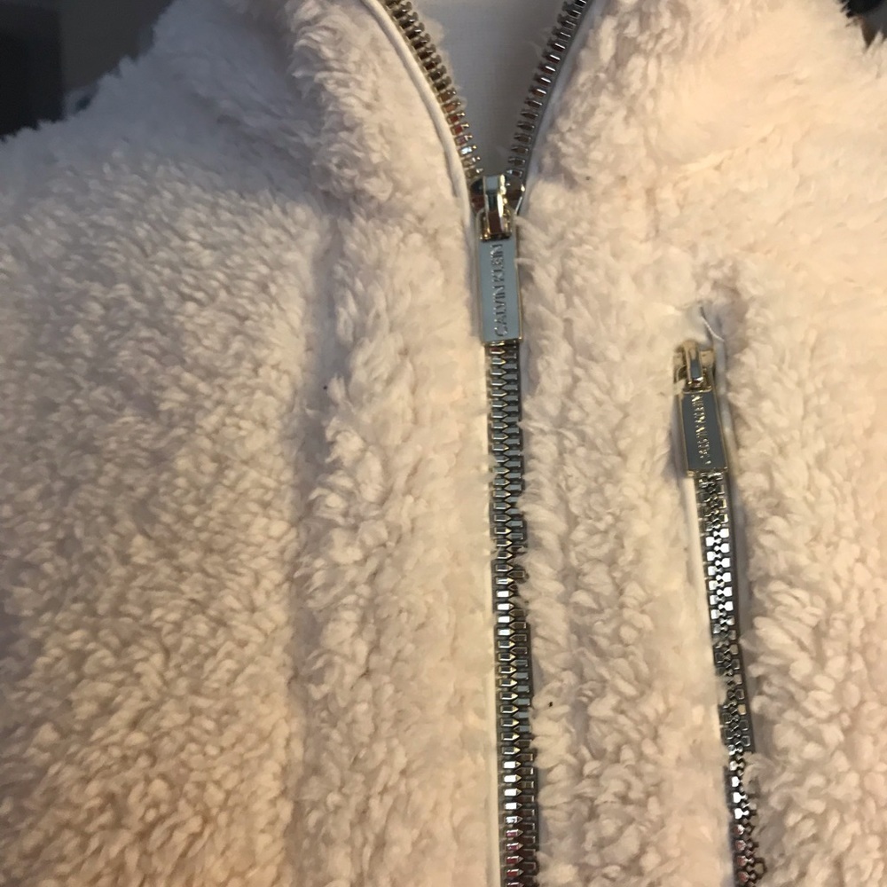 Sherpa Vest - Picture 2 of 5